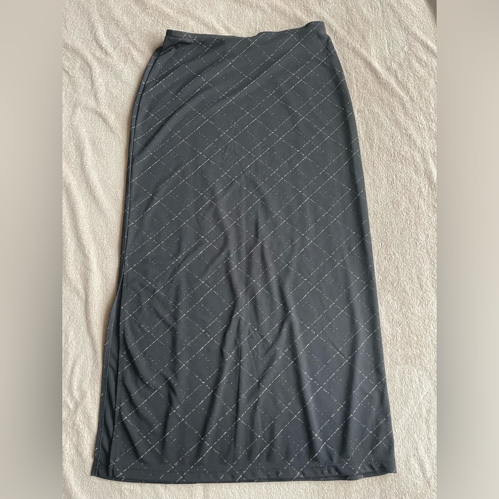 Plaid black Maxi skirt with a side slit